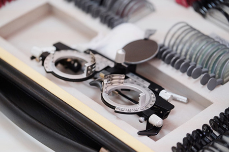 配鏡之前散瞳驗光和不散瞳驗光有什么區(qū)別 配鏡之前散瞳驗光和不散瞳驗光有什么區(qū)別